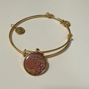 🌴 Alex & Ani Can You Dig It? Bracelet